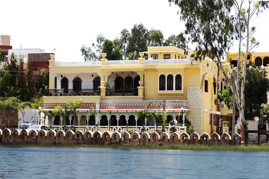 Hotel Panna Vilas Palace